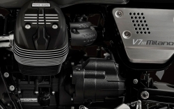Moto Guzzi V7 III Milano ABS